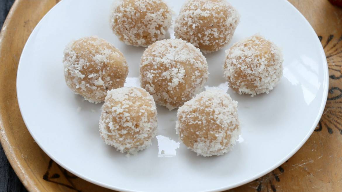 Coconut Ladoo